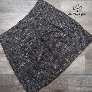 Loft Petite Textured Mini Skirt Size 6P